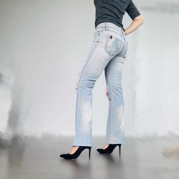 Buffalo Jeans - Size 25 - Trendy & Distressed 🌟 - Picture 2 of 9